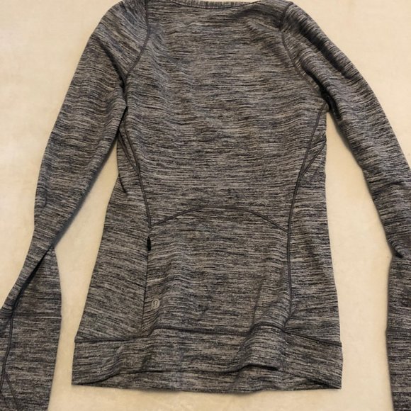 Lululemon longsleve - Picture 2 of 3